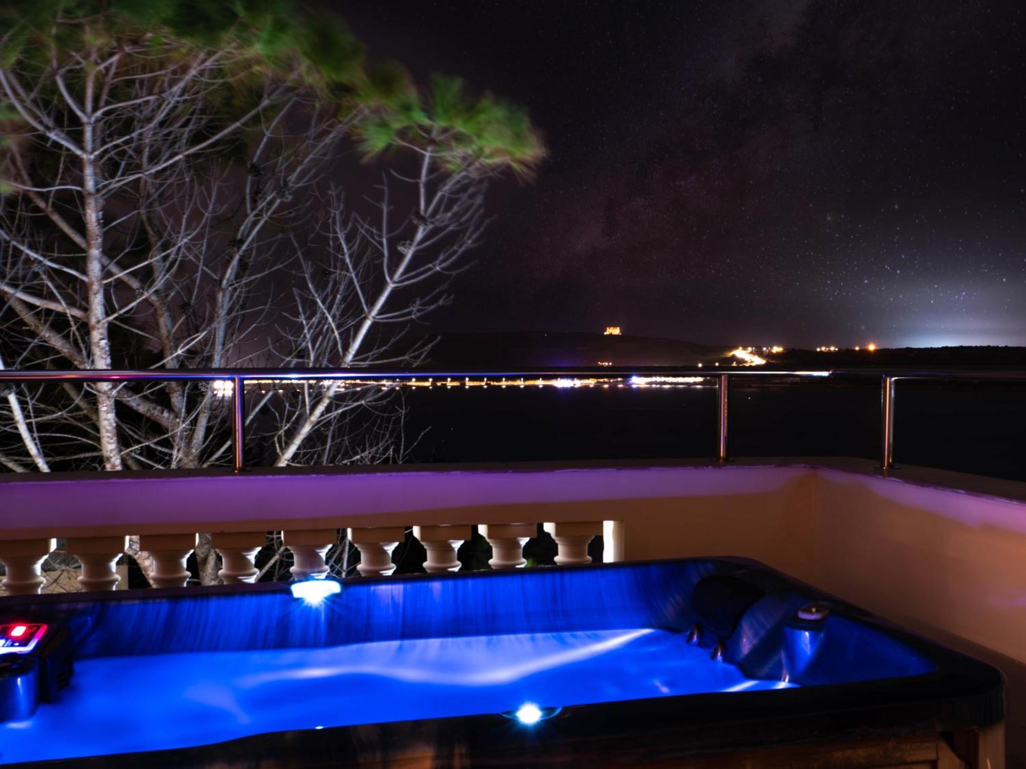 Villa Palma - Sunset Sea Views With Pool, Jacuzzi, Sauna And Games Room المليحة المظهر الخارجي الصورة